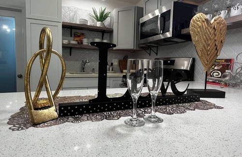 Katy Casa | Cozy 3-bedroom house in Old Katy Town