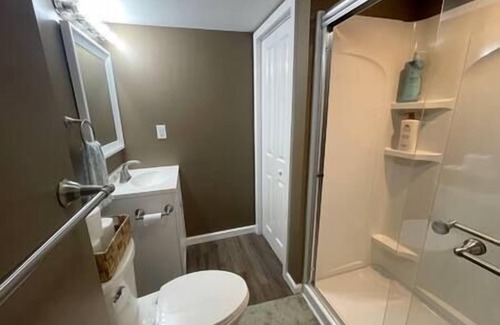 Oakmont Casa | Cozy 3-bedroom house Quiet street Free parking