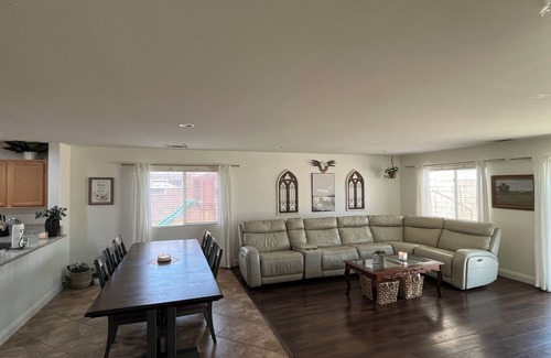 Lancaster Casa | Cozy 3-bedroom house in tranquil Lancaster with WiFi and AC