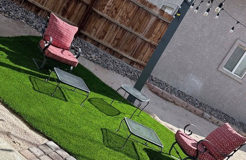 Sunrise Manor Casa | Cozy 3-bedroom house in delightful Las Vegas with Pool, WiFi, AC
