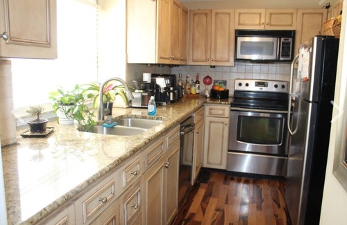 High Point Condominio | Cozy 3-bedroom, lakefront condo