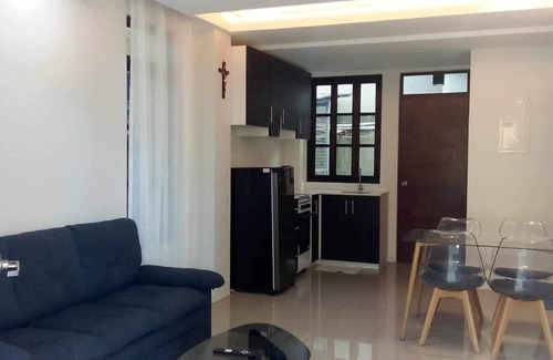 Cogon Casa | Cozy 3-bedroom condo with WiFi and fitness room in cool Tagbilaran City.