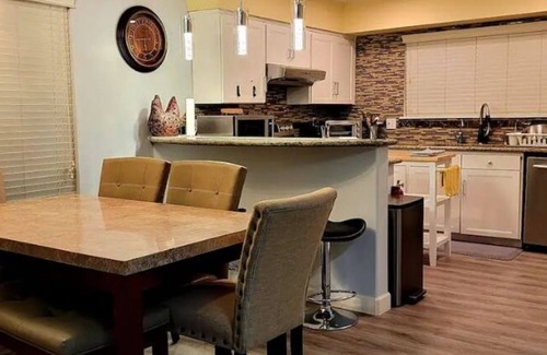 Barker Casa | Cozy 3-bedroom residential home at cul de sac