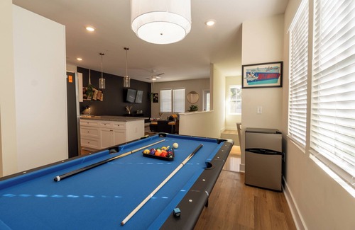 Wilmington Apartamento | **Cozy 3-Bedroom Retreat in Wilmington** Discover the perfect stay at this stylish 3-bedroom home