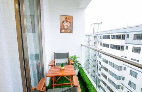 Thompson Estate Apartamento | COZY 3-BEDROOM SERVICED APARTMENT IN LAVINGTON BY COZY HOMEs