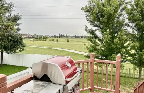 West Fargo Casa | Cozy 3 Bedroom Twin Home on Bike Path