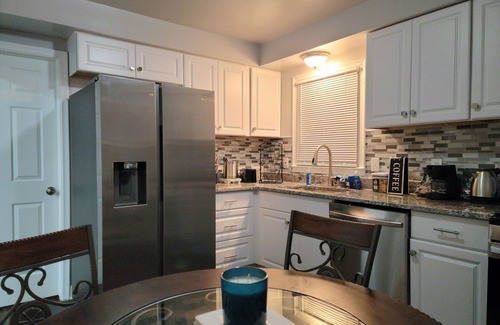 Detroit Casa | Cozy 3 Bedroom Vacation Home