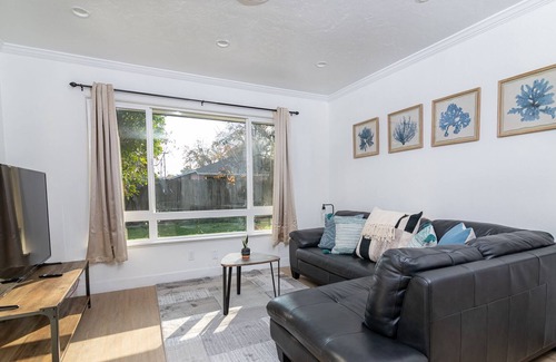 Southwestern Sacramento Casa | Cozy 3 bedrooms house