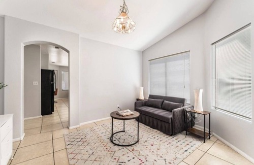 North Las Vegas Casa | Cozy 3 bedrooms, Sleeps 8 people.4605 Possum Berry Ln. North Las Vegas NVD.89081