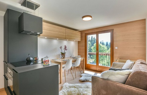 Les Gets Apartamento | Acogedor T2 con cabina para 5 pers, a 240m de pistas y 500m del centro, con balcón y chimenea