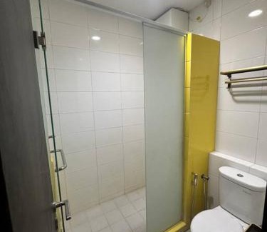 Banda Aceh Casa | Cozy 3BD Home w AC & Netflix