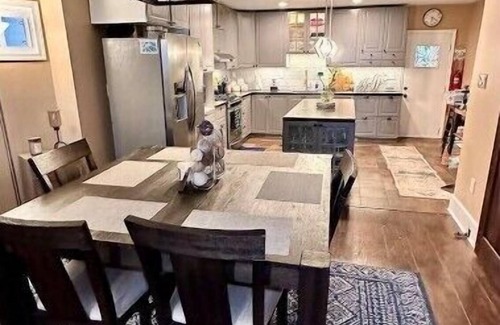 Yeadon Casa | Cozy 3BR 15 mins from Center City, PHL Airport, UPenn and Stadiums.