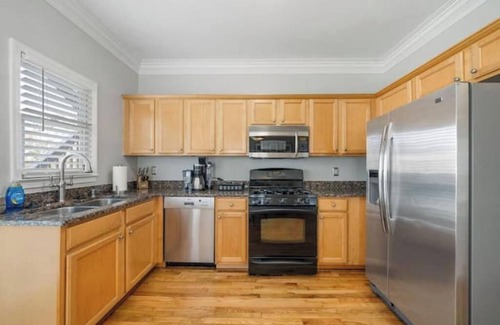 Old Fourth Ward Apartamento | Cozy 3BR 2 bath + Firepit in Old Fourth Ward