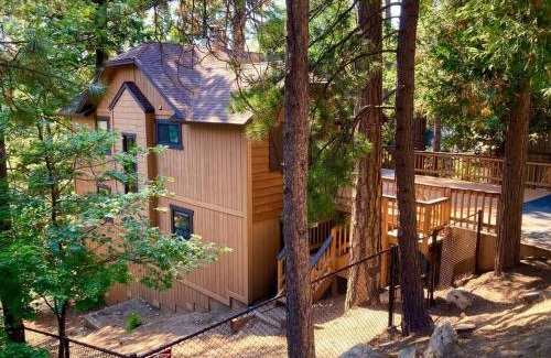 Lake Arrowhead Casa | Cozy 3BR Dog-Friendly Cabin