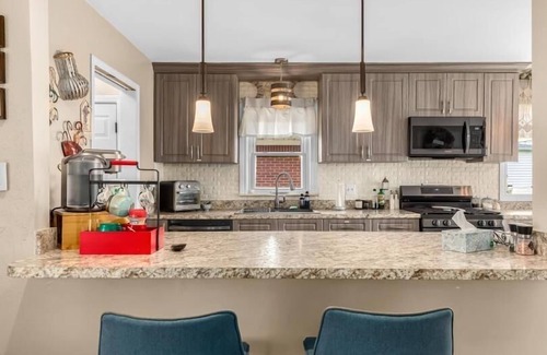 Livonia Casa | Cozy 3BR Gem - Near Detroit Airport