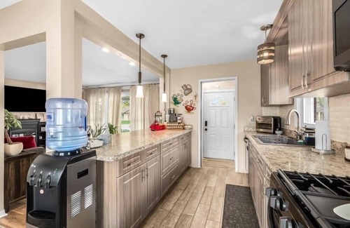 Livonia Casa | Cozy 3BR Gem - Near Detroit Airport