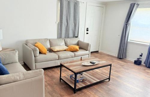 Westside Casa | Cozy 3BR Home Downtown with Backyard Wi-Fi Parking