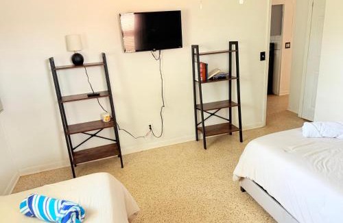 Westside Casa | Cozy 3BR Home Downtown with Backyard Wi-Fi Parking