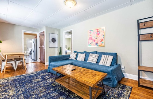Hazel Park Casa | 79 E Mahan Avenue · Acogedora casa 3BR cerca de Royal Oak y Detroit