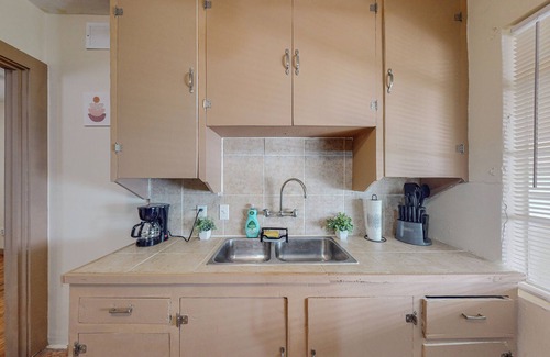 Albuquerque Casa | Cozy 3BR Modern Casita in Albuquerque w/ Wifi & Parking