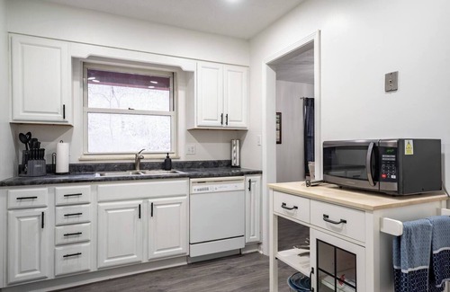 Morgantown Casa | Cozy 3BR townhouse near WVU, Hospitals, Interstate