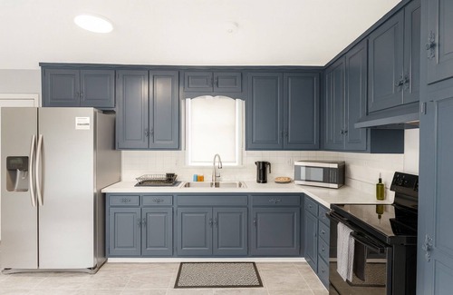 Bethel Casa | Cozy 3BR2.5 BA House by Legends Sleeps 8, 5 beds