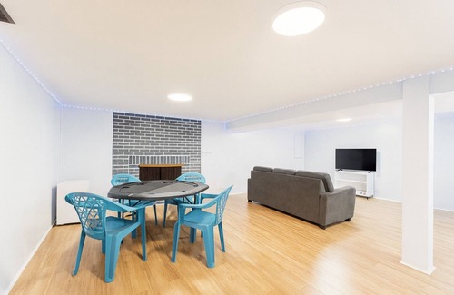 Bethel Casa | Cozy 3BR2.5 BA House by Legends Sleeps 8, 5 beds