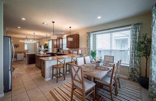 Katy Casa | Cozy 4-bedroom house with Lakeview in the heart of Katy