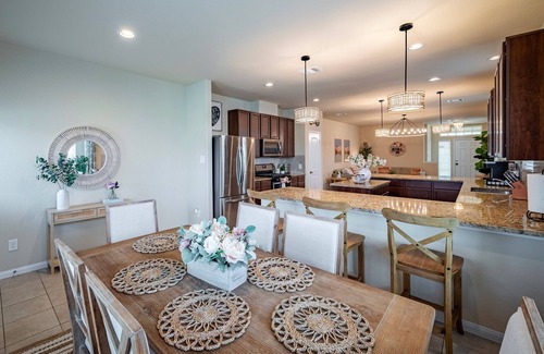 Katy Casa | Cozy 4-bedroom house with Lakeview in the heart of Katy