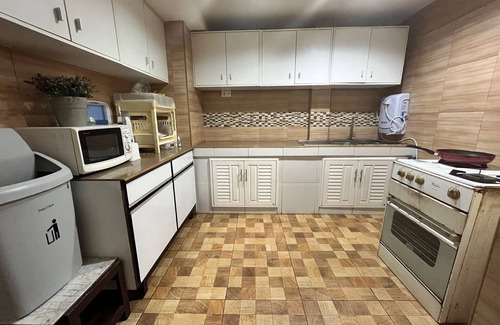 Bangkok Central Business District Casa | Cozy 4 BedRoom Townhouse near Skytrain Malls Starbucks