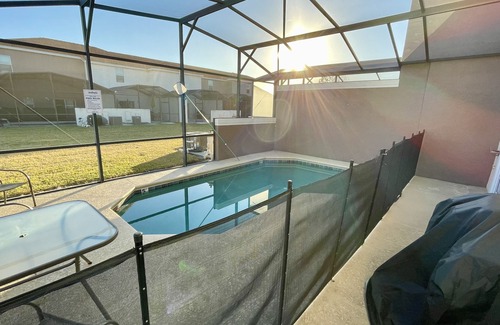 Bellavida Casa | Cozy 4 Bedroom w/ Pool Close to Disney 4562