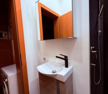 Favoriten Apartamento | Cozy 4-Guest Flat Near Vienna City Center