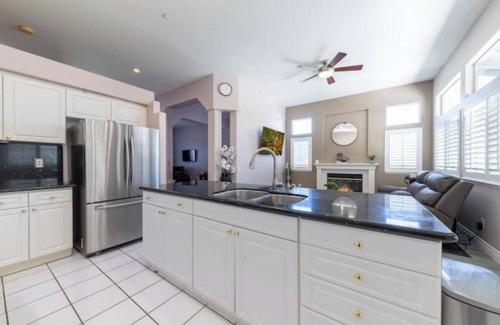Redlands Casa | Cozy 4bd Villa by Hospital