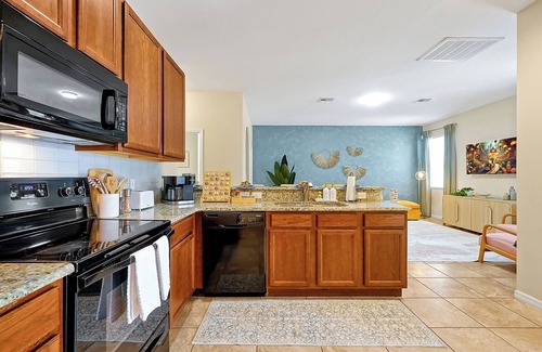 Veranda Palms Casa | Cozy 5BD Stay - Pool & BBQ- Close to Disney