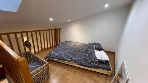 Pierrelatte Apartamento | Cozy 60M T4 duplex avec terrasse roof-top