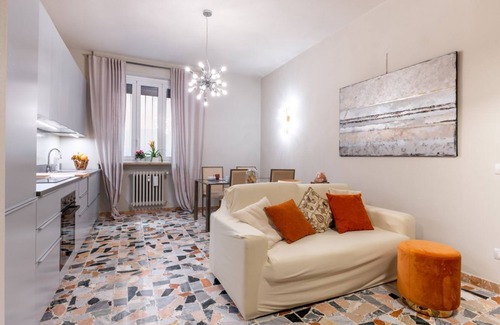 Parma City Centre Apartamento | BOOK NOW! Apt x4 a 1 min walk from Duomo of Parma