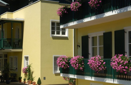 Poertschach am Woerthersee Apartamento | cozy apartment 300 m to the Wörthersee with balcony and view