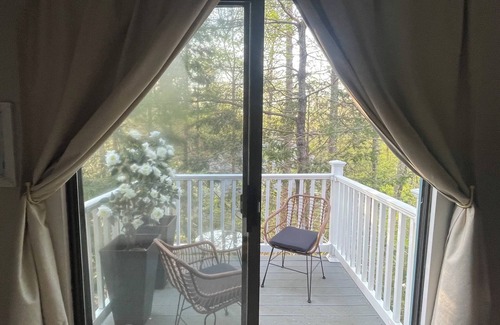 Ogunquit Cabina | Cozy A-frame cabin just a short walk to town.