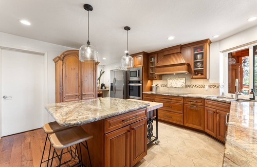 Olympic Heights Casa | Near Downtown Truckee| Cozy A-Frame | BBQ