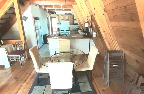 Pine Mountain Club Cabaña | Cozy A-frame Cottage