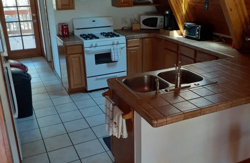 Pine Mountain Club Cabaña | Cozy A-frame Cottage