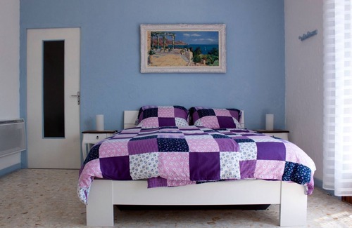 Castellane Cama Y Desayuno | Cozy accommodation for up to 6 people with mountain views v. Balcony/winter garden