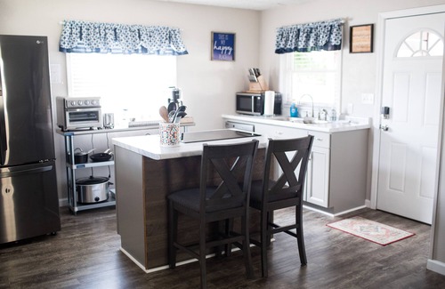 Connellsville Casa | Cozy Allegheny Passage bike trail retreat between Pittsburgh and Washington, DC.