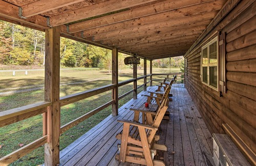 St George Cabaña | Cozy Anchors Away Cabin Hideaway w/ Fire Pit!