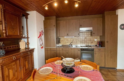 Albinen Apartamento | Cozy and affordable apartment with a dream view near Leukerbad