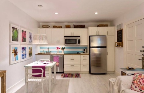 Key Biscayne Apartamento | Cozy and Beautiful Beach Apartment
