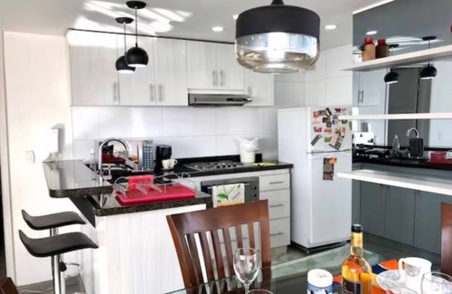 Barrios Unidos Condominio | Cozy and Brightening Condo La Castellana, Bogota. Close to Chico Area, 93 Park