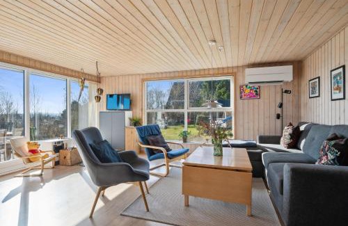 Egsmark Strand Casa | Cozy And Child-Friendly Cottage In A Scenic Area