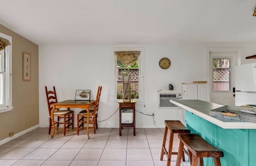 Riverside Park Cabaña | NEW LISTING! Cozy and Comforting Dog Friendly Coach House Close to Beach by RedAwning