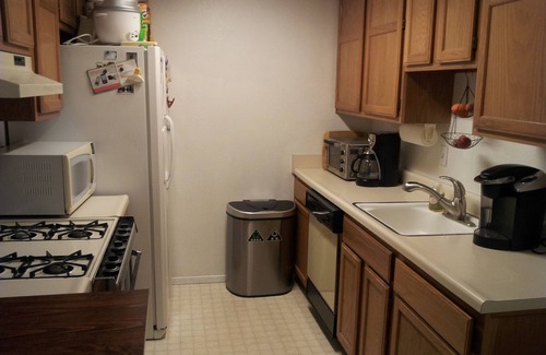 Santa Barbara Condominio | Cozy and comfortable two bedroom condo in Santa Barbara -Close to beach